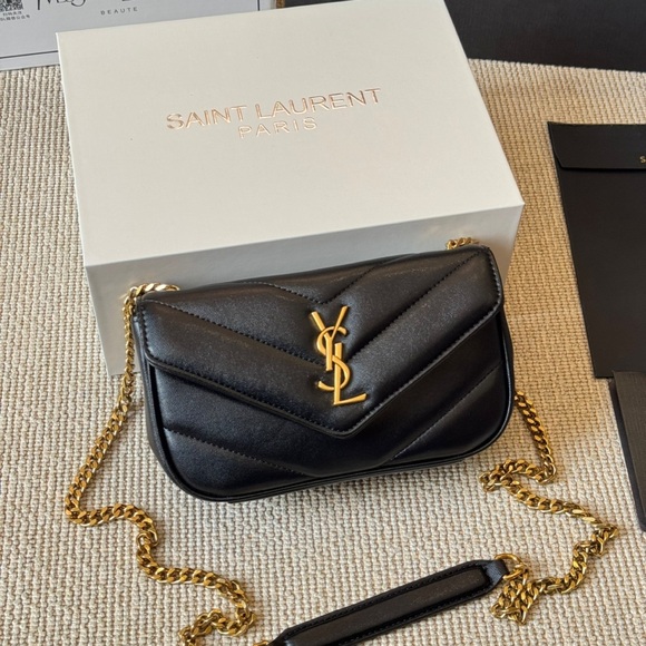 Yves Saint Laurent  bag - Picture 1 of 9